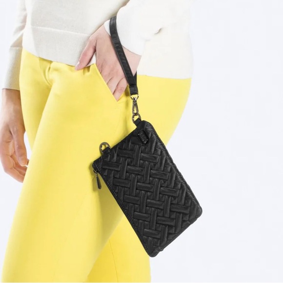 NWT Lug Peekaboo Convertible Crossbody Bag in Midnight Black - Picture 11 of 12